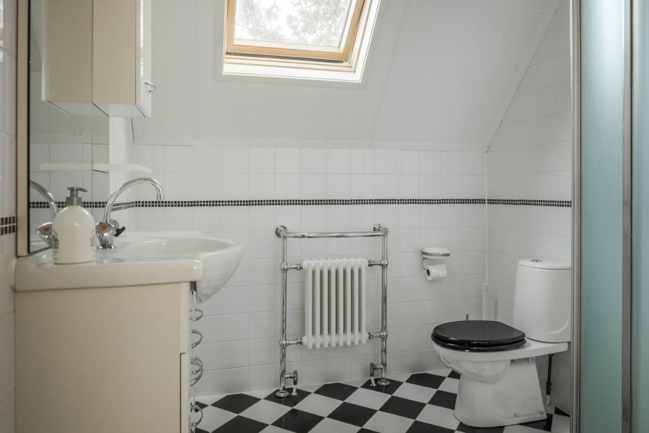 Beautiful English Villa With Hottub Zuidwolde  المظهر الخارجي الصورة
